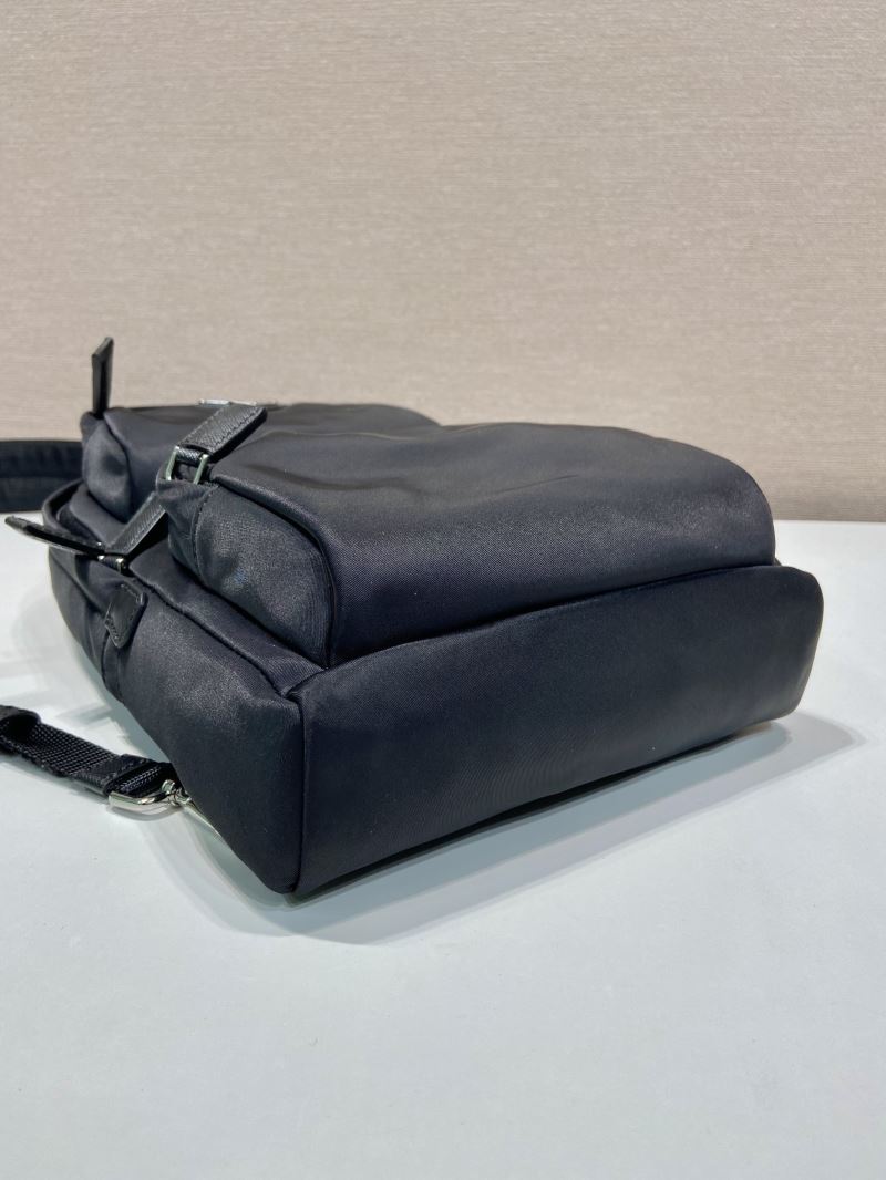 Pra*a waist chest packs